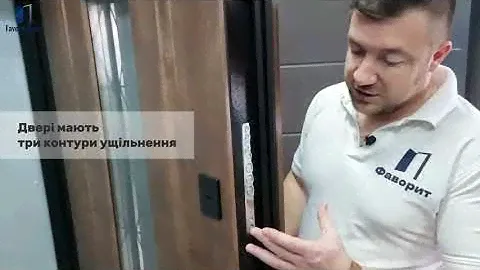 Вхідні двері в будинок з мореної фанери та з терморозривом, склопакет та кування, три контури